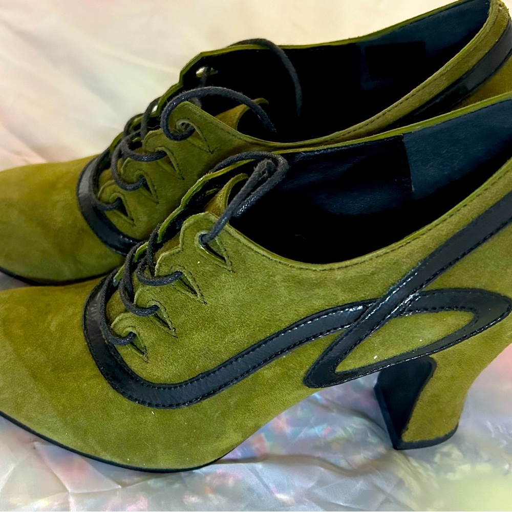 Fluevog Miracles Size 7.5